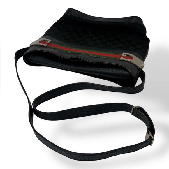 Gucci Black Shoulder Bag with Red and Green Accents - Picture 5 of 16